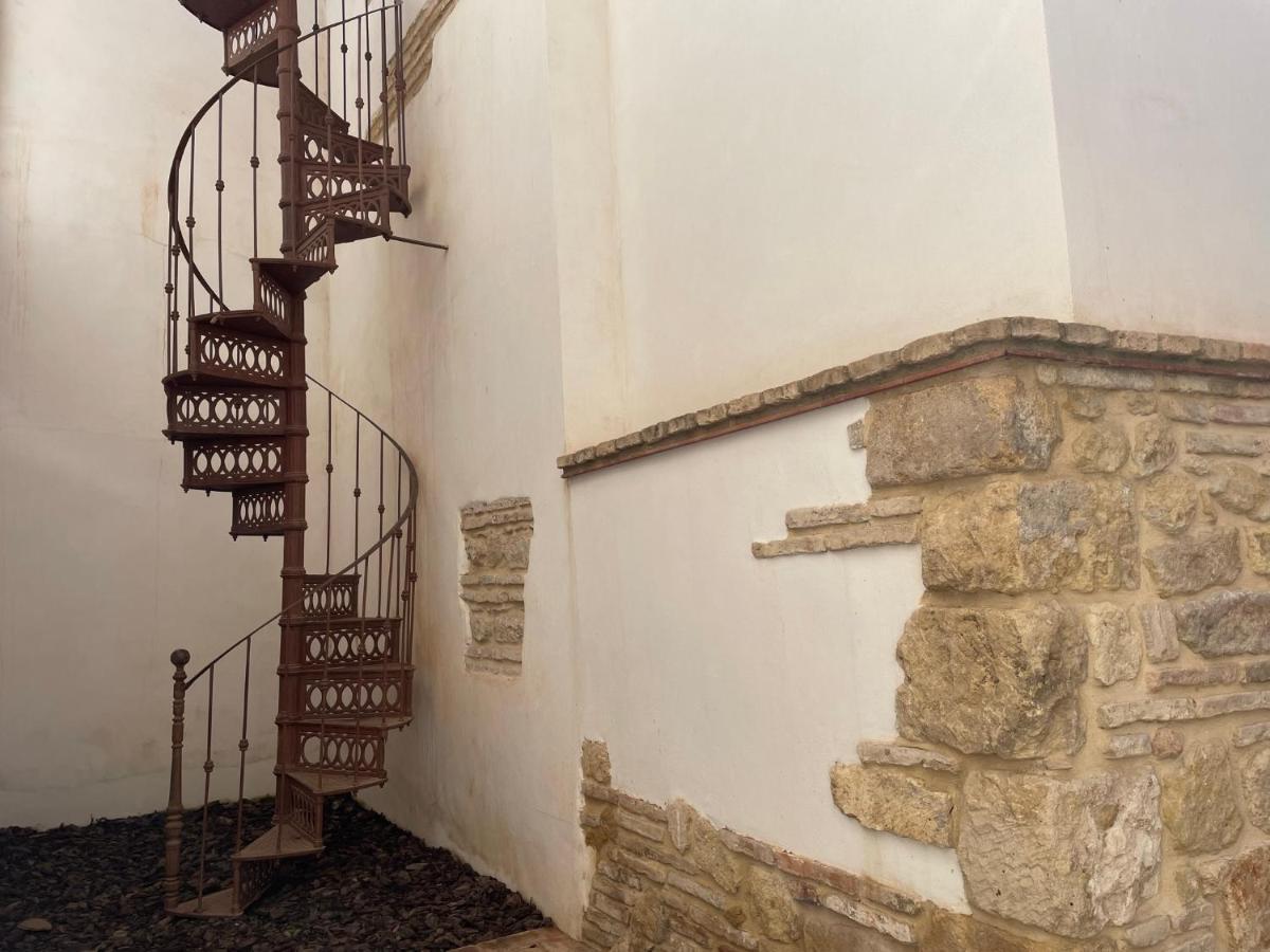 Апартаменты La Casa De La Escalera Кордова Экстерьер фото